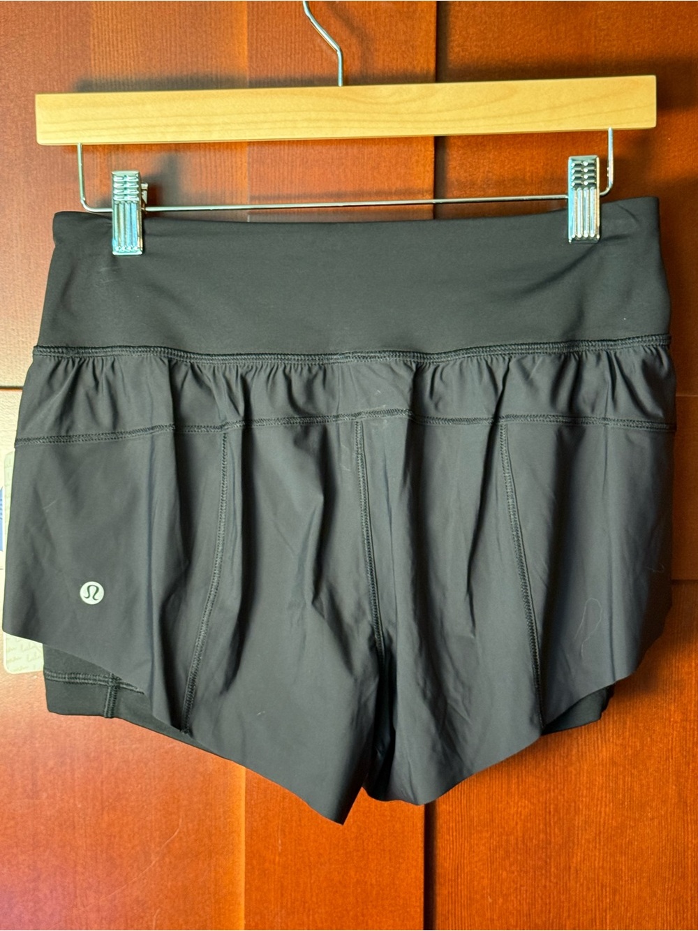 NWT lululemon athletica Speed Up High Rise Lined Black Shorts Size 6 - Picture 8 of 9